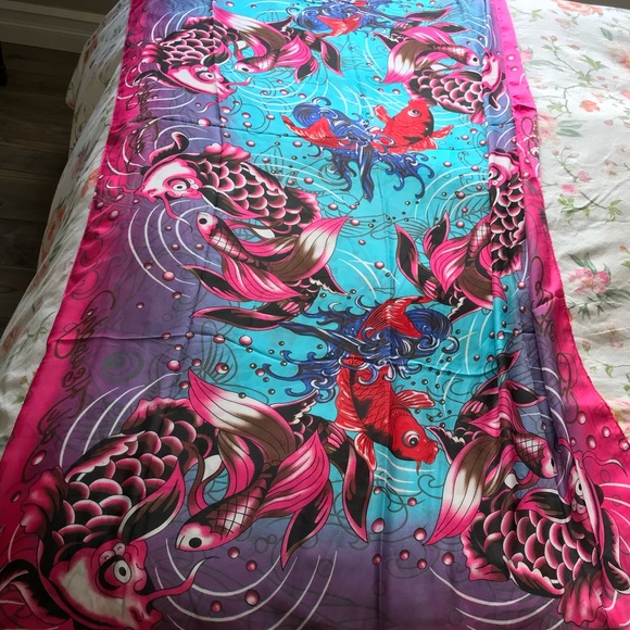Accessories - Goldfish patterned silk scarf